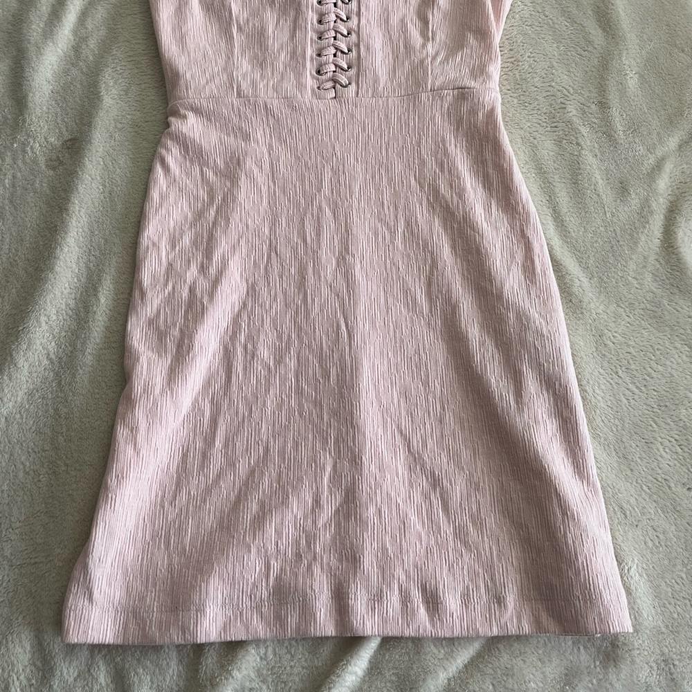 Dress - Picture 2 of 4